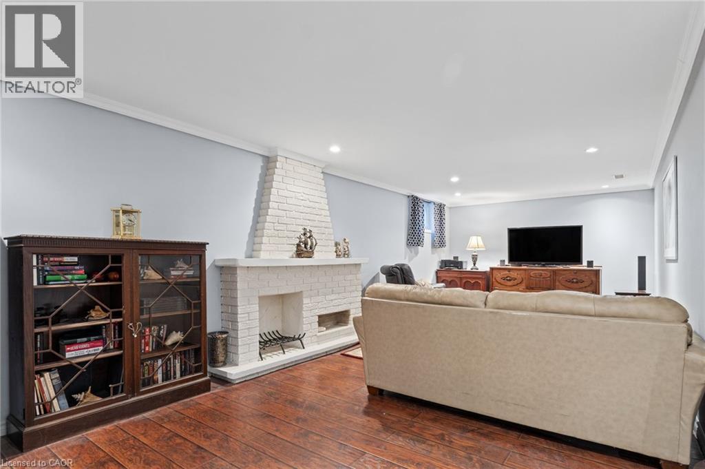366 East 17th Street — photo 33