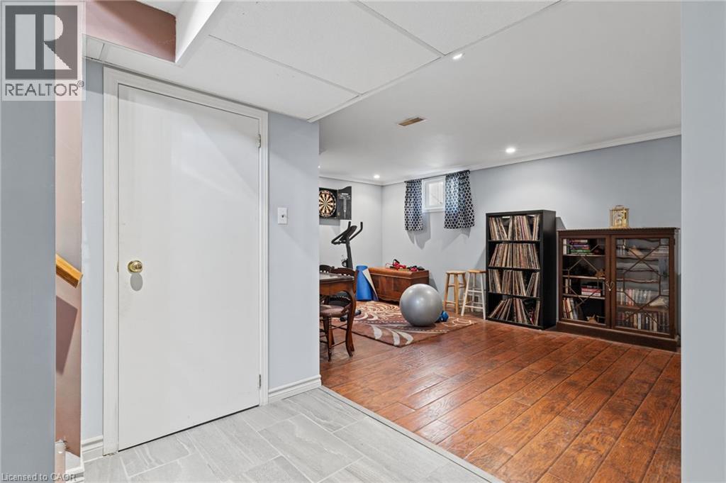 366 East 17th Street — photo 28