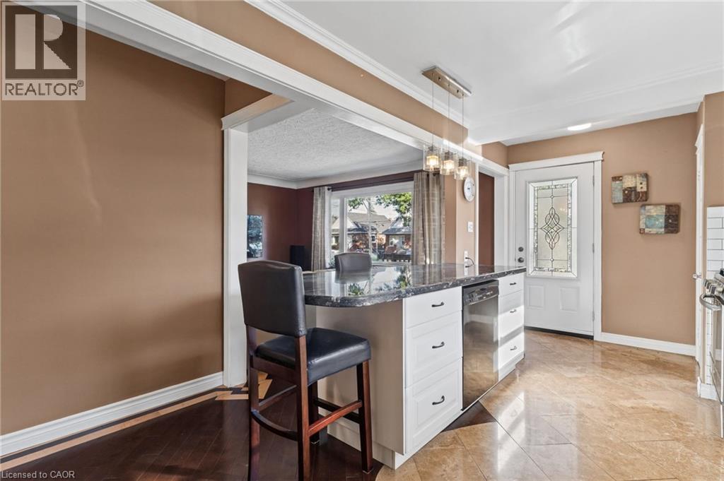366 East 17th Street — photo 10