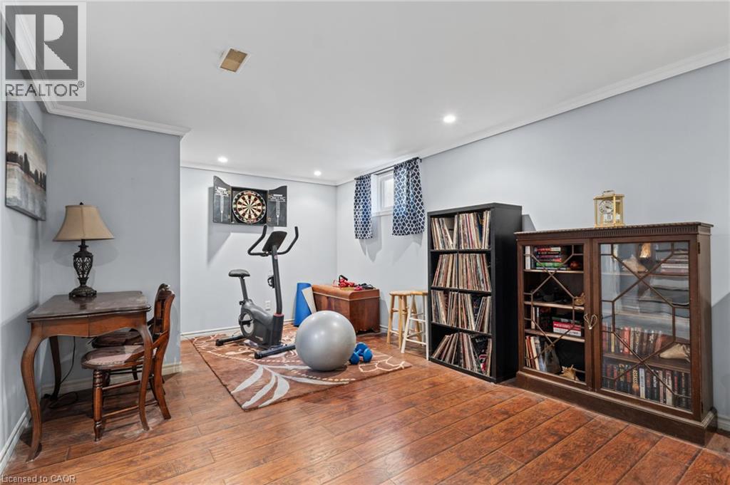 366 East 17th Street — photo 32