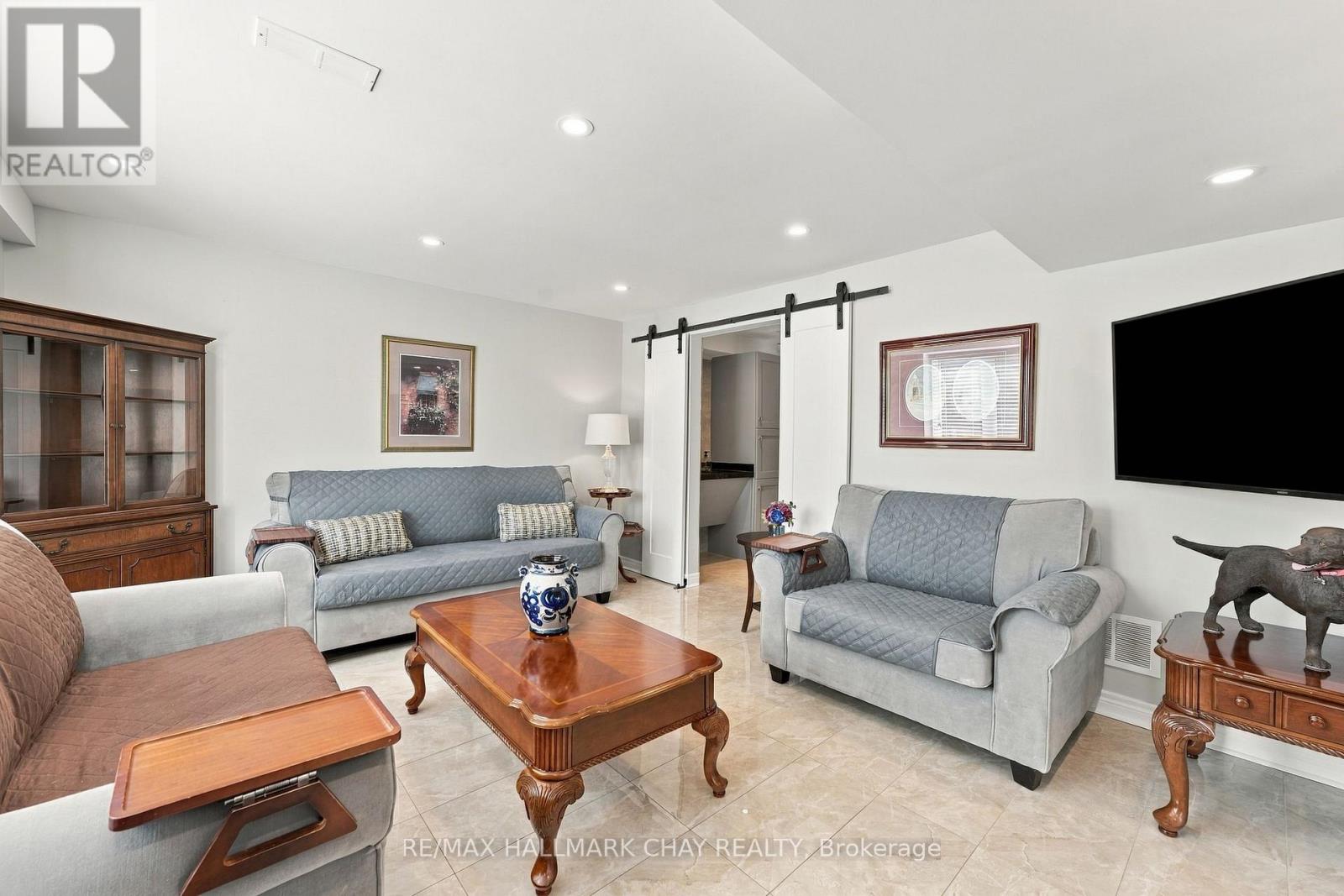 171 Gold Park Gate — photo 23