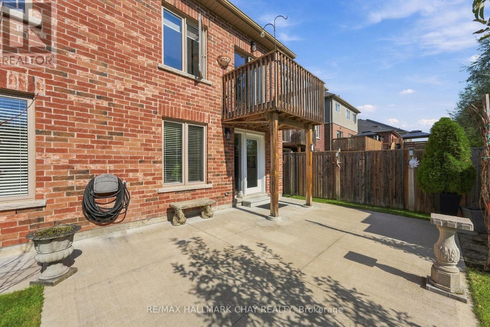 171 Gold Park Gate — photo 27