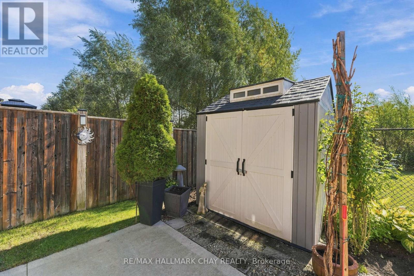 171 Gold Park Gate — photo 29