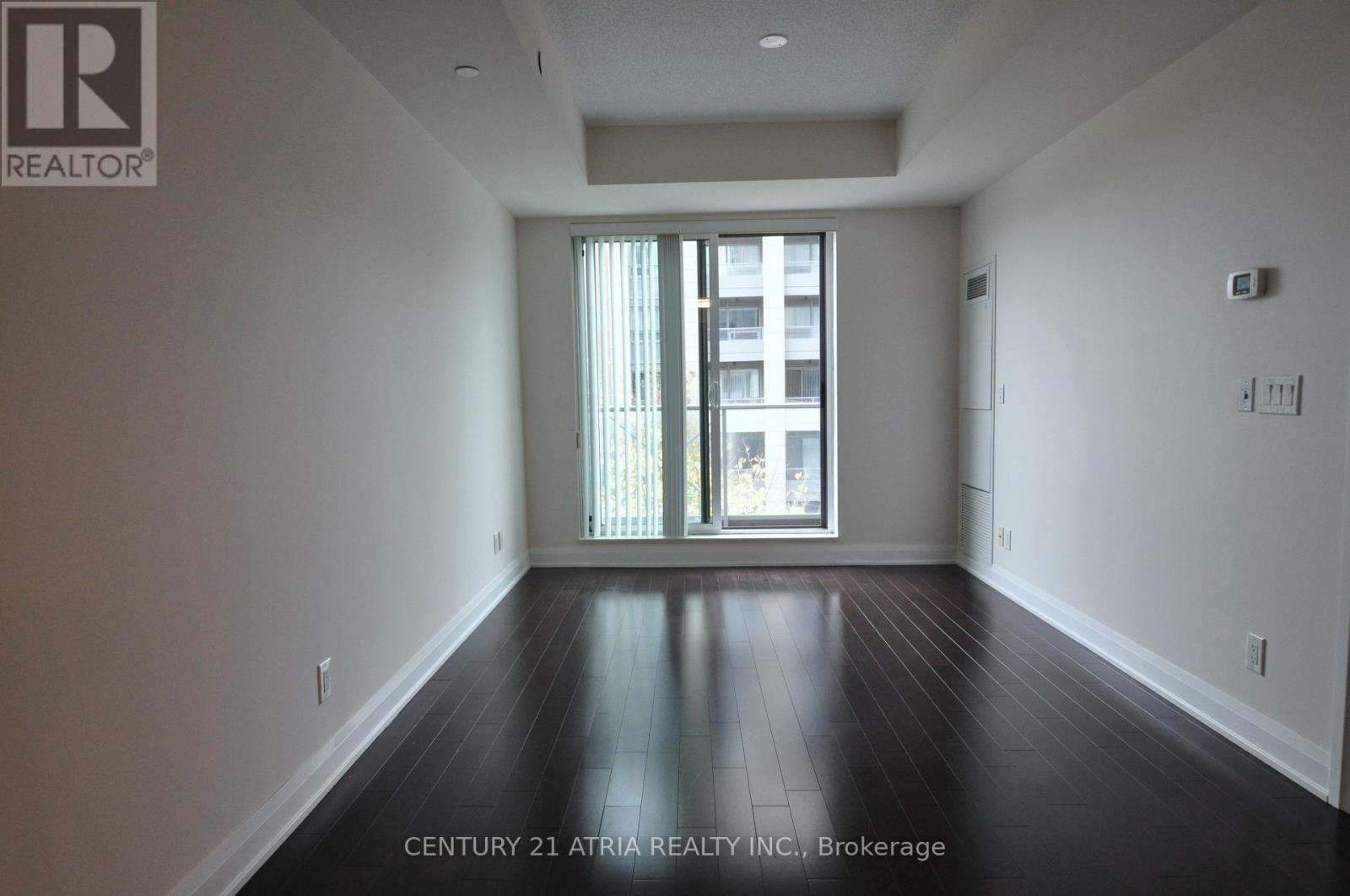 1 Uptown Drive — photo 4