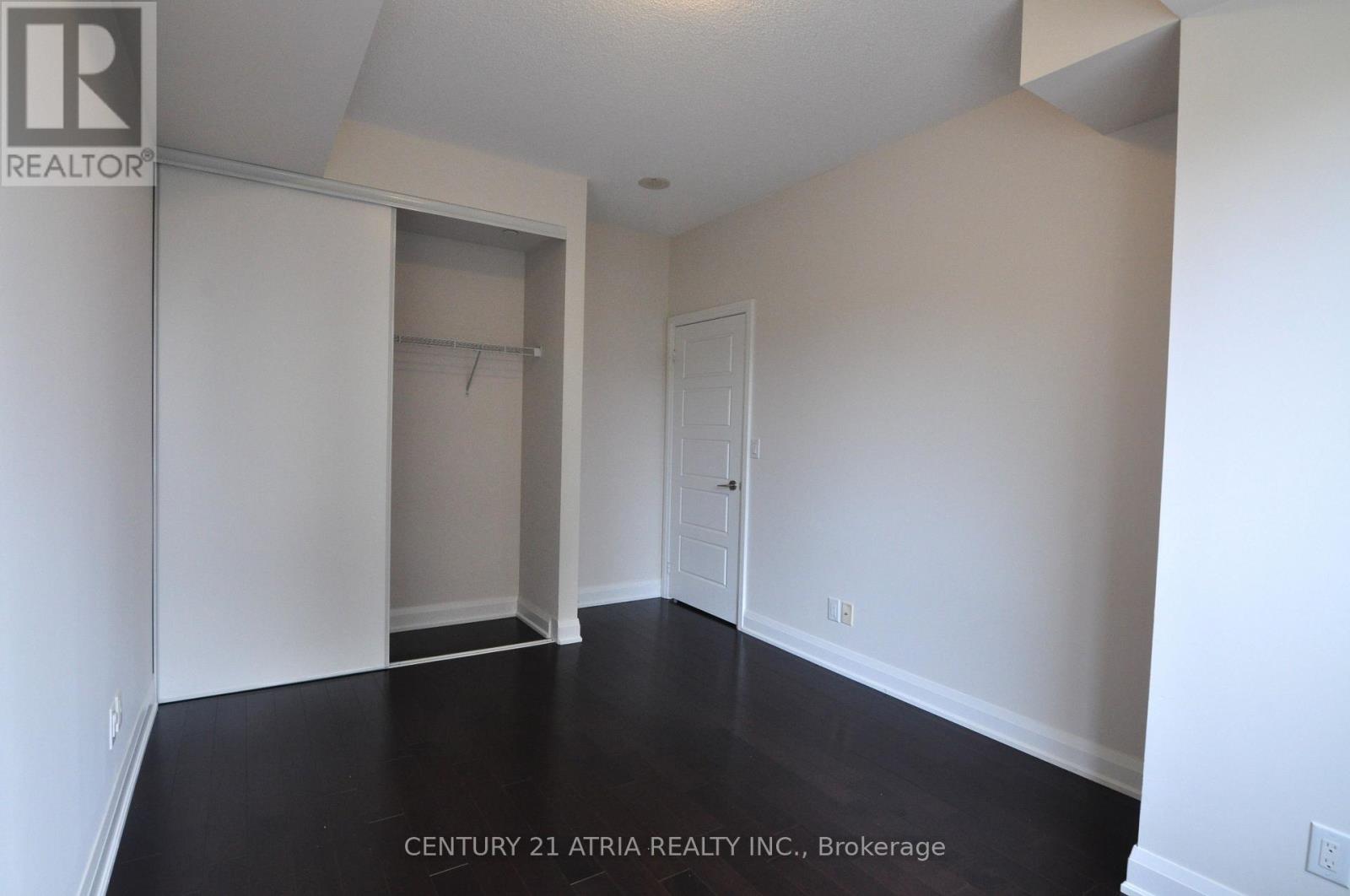 1 Uptown Drive — photo 7