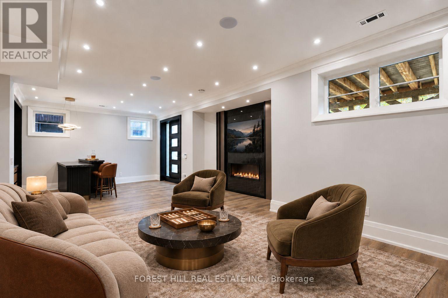 152 Olde Bayview Avenue, Richmond Hill, ON photo 45