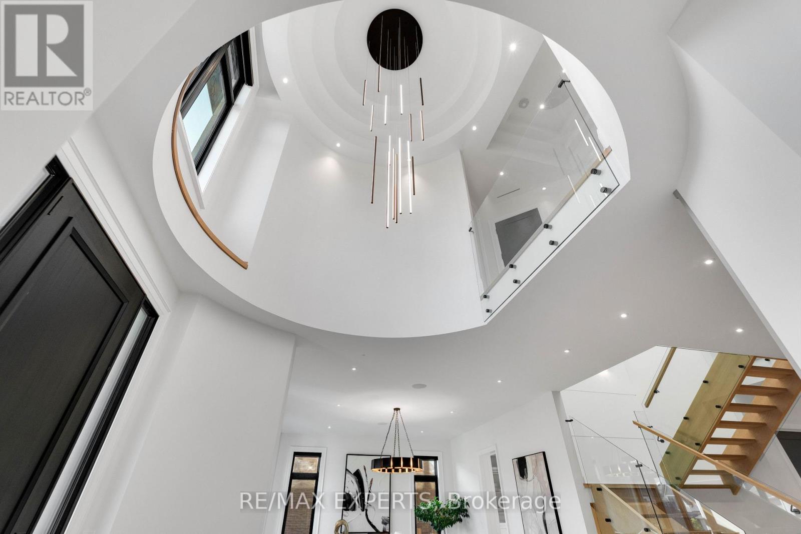 108 HOLLINGSWORTH DRIVE, King (King City) — photo 7