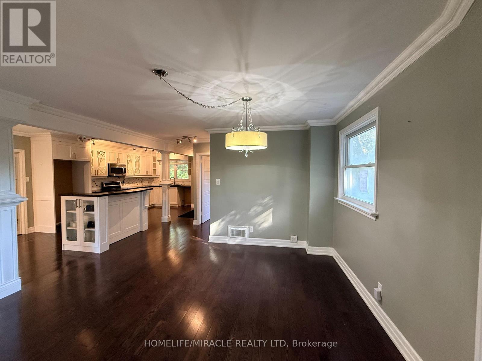 10 Yorkton Boulevard, Markham, ON photo 14