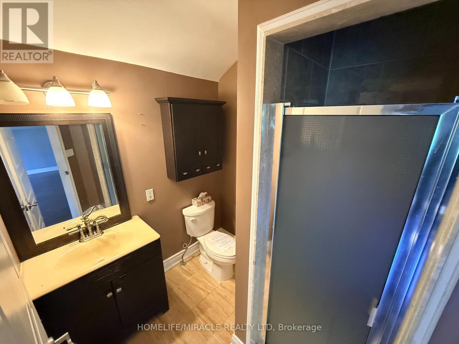 10 Yorkton Boulevard, Markham, ON photo 27