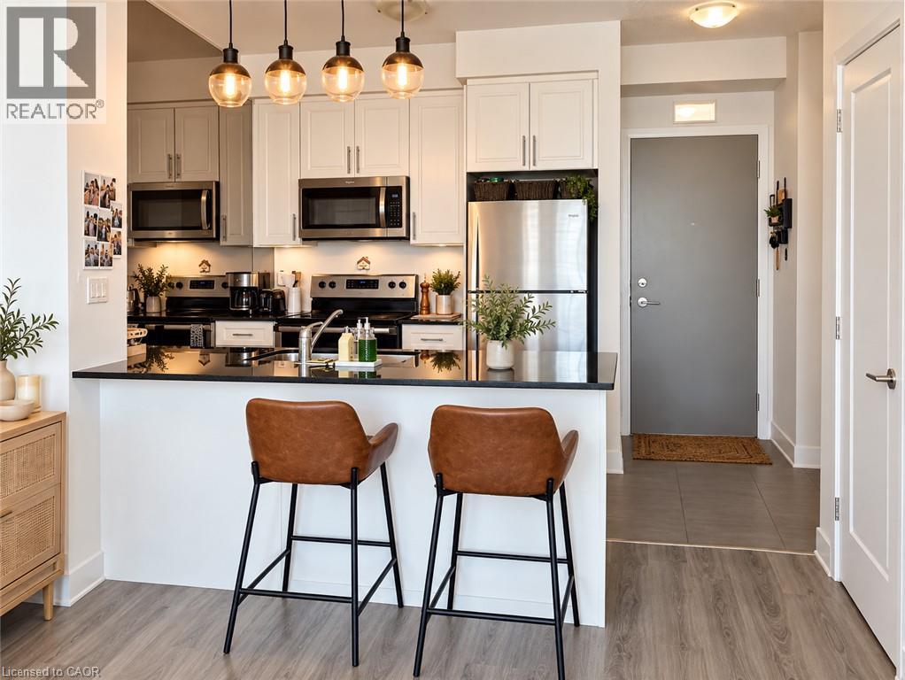 16 CONCORD Place Unit# 421, Grimsby — photo 3
