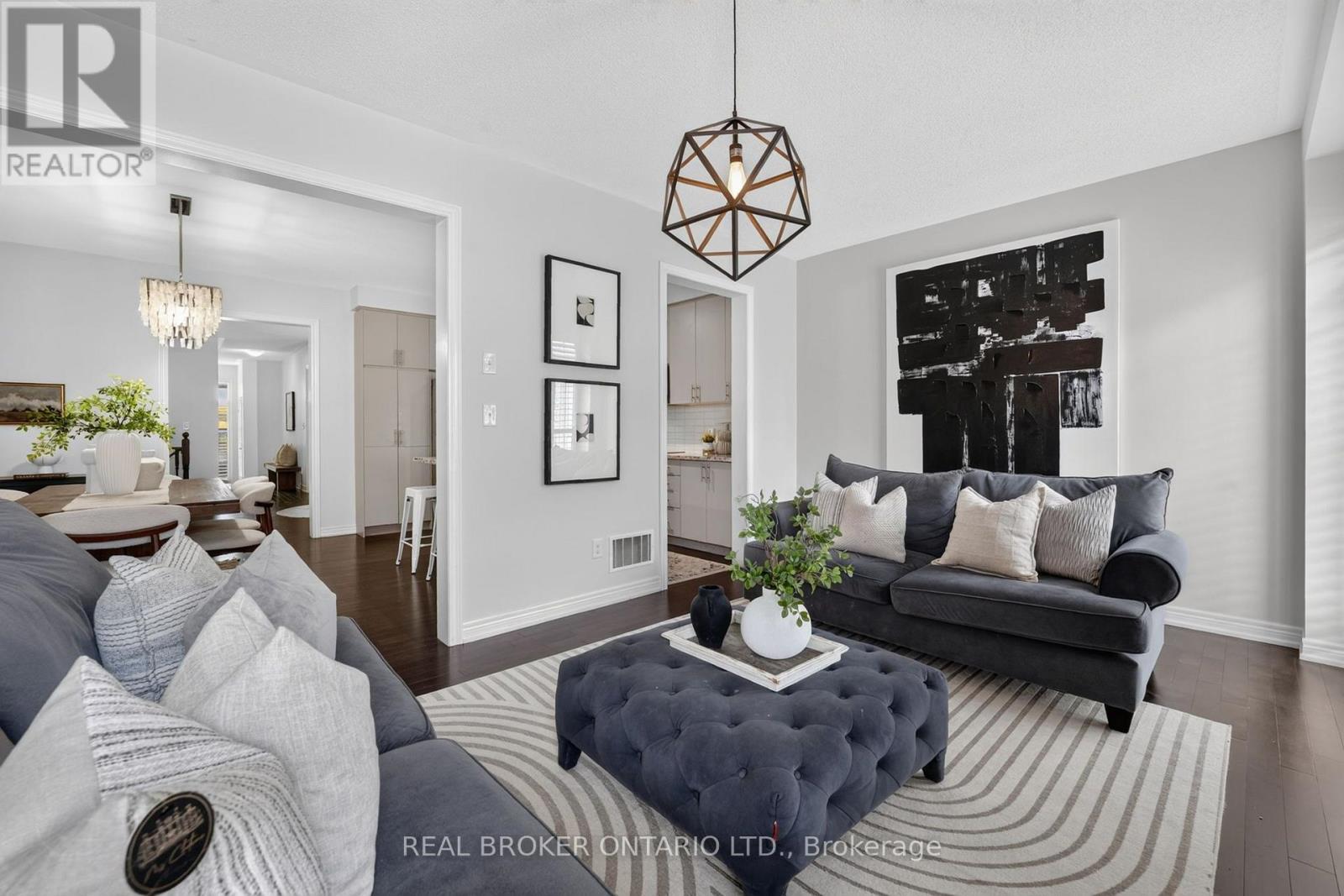 3231 STONEY CRESCENT - 24