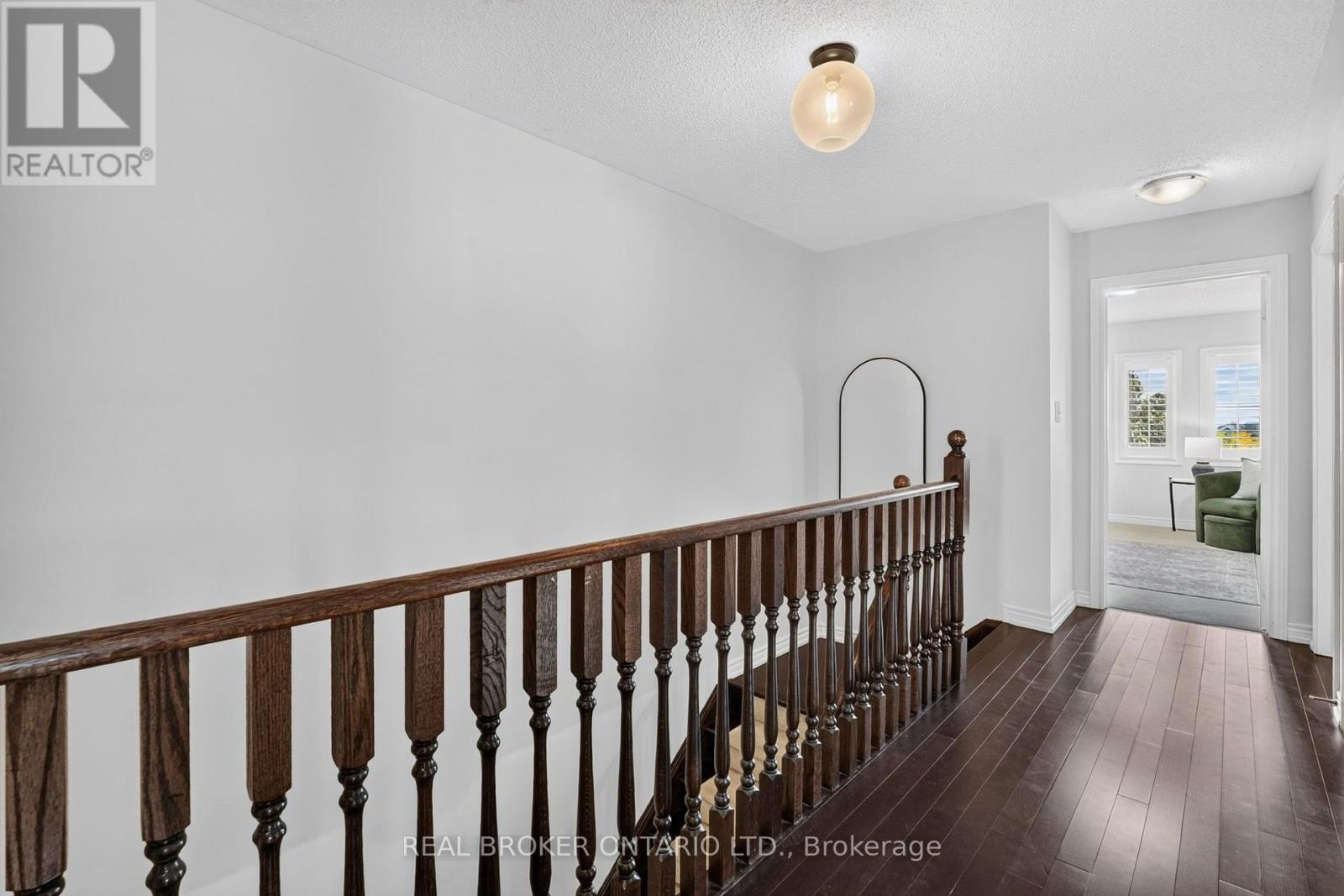 3231 STONEY CRESCENT - 29