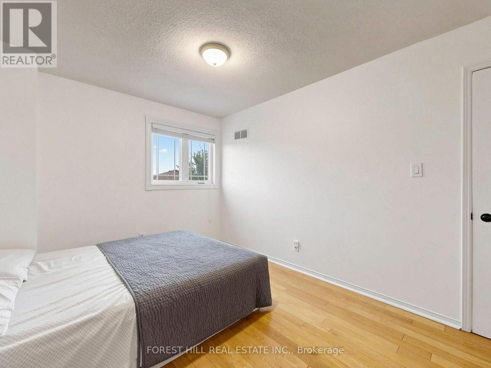 1631 Meadowfield Crescent — photo 25