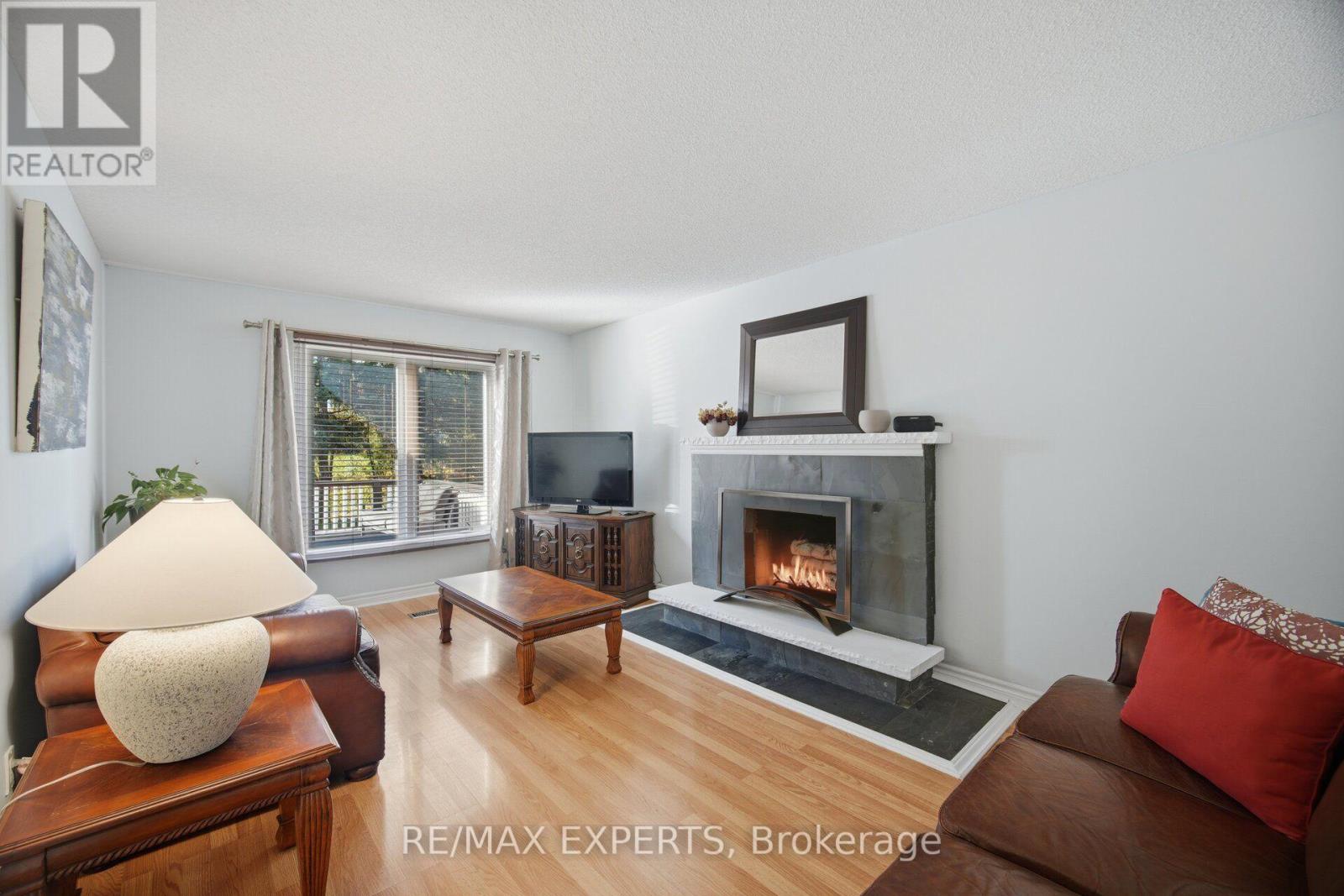 98 DE ROSE AVENUE - 19