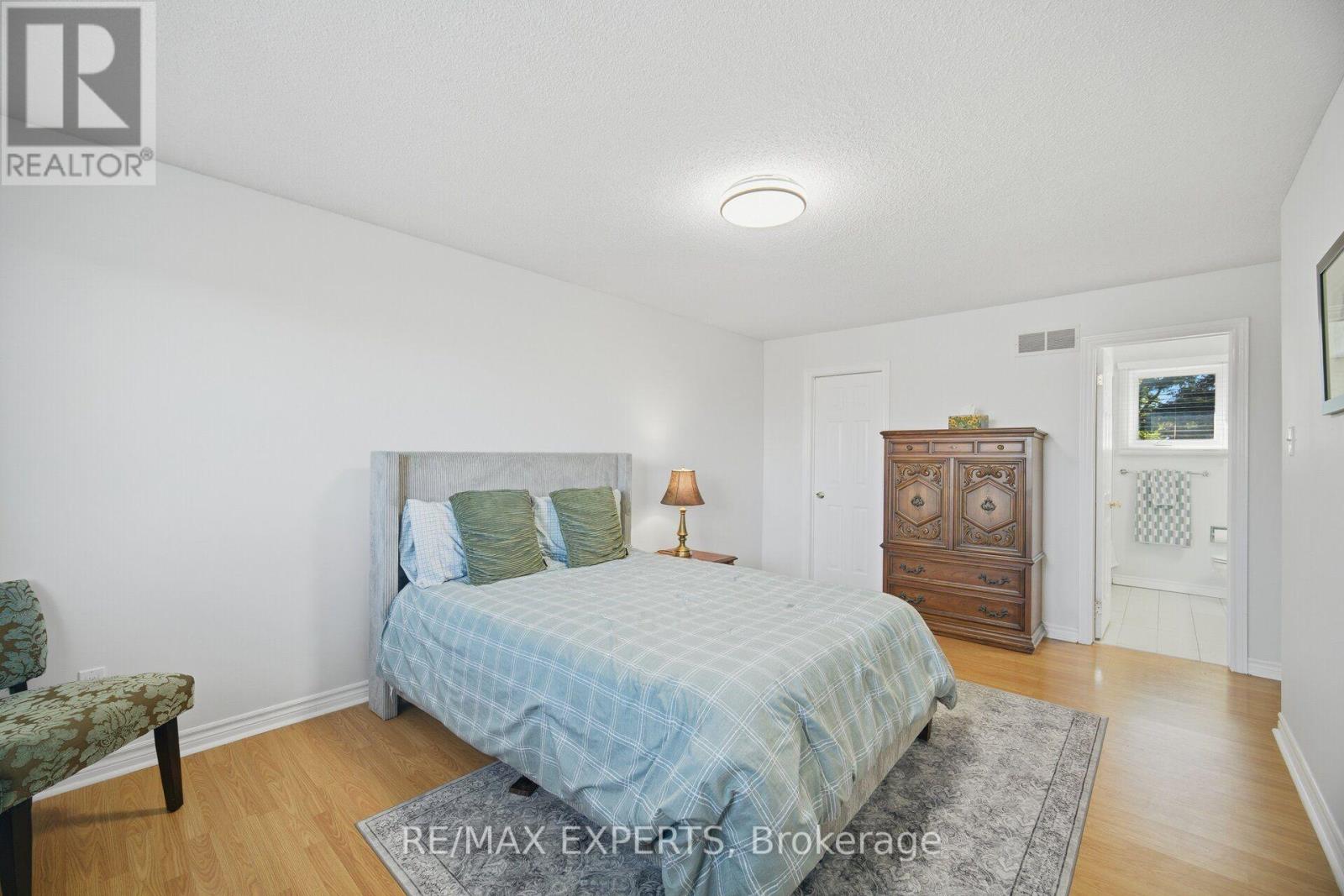 98 DE ROSE AVENUE - 30
