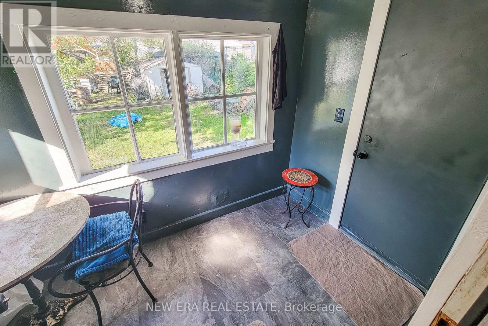 38 Clifford Avenue, Welland, ON photo 27