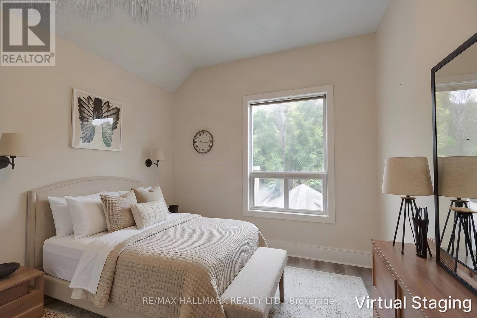 307 Grey Street East — photo 11