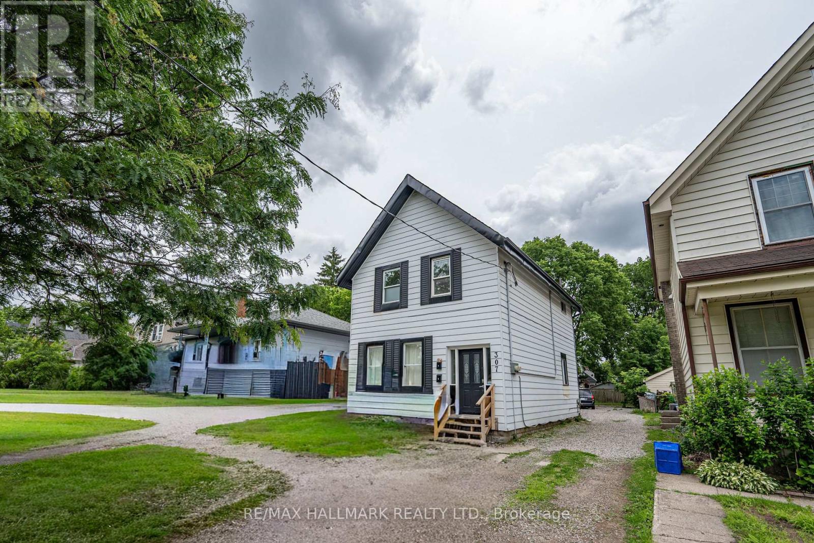 307 Grey Street — photo 3