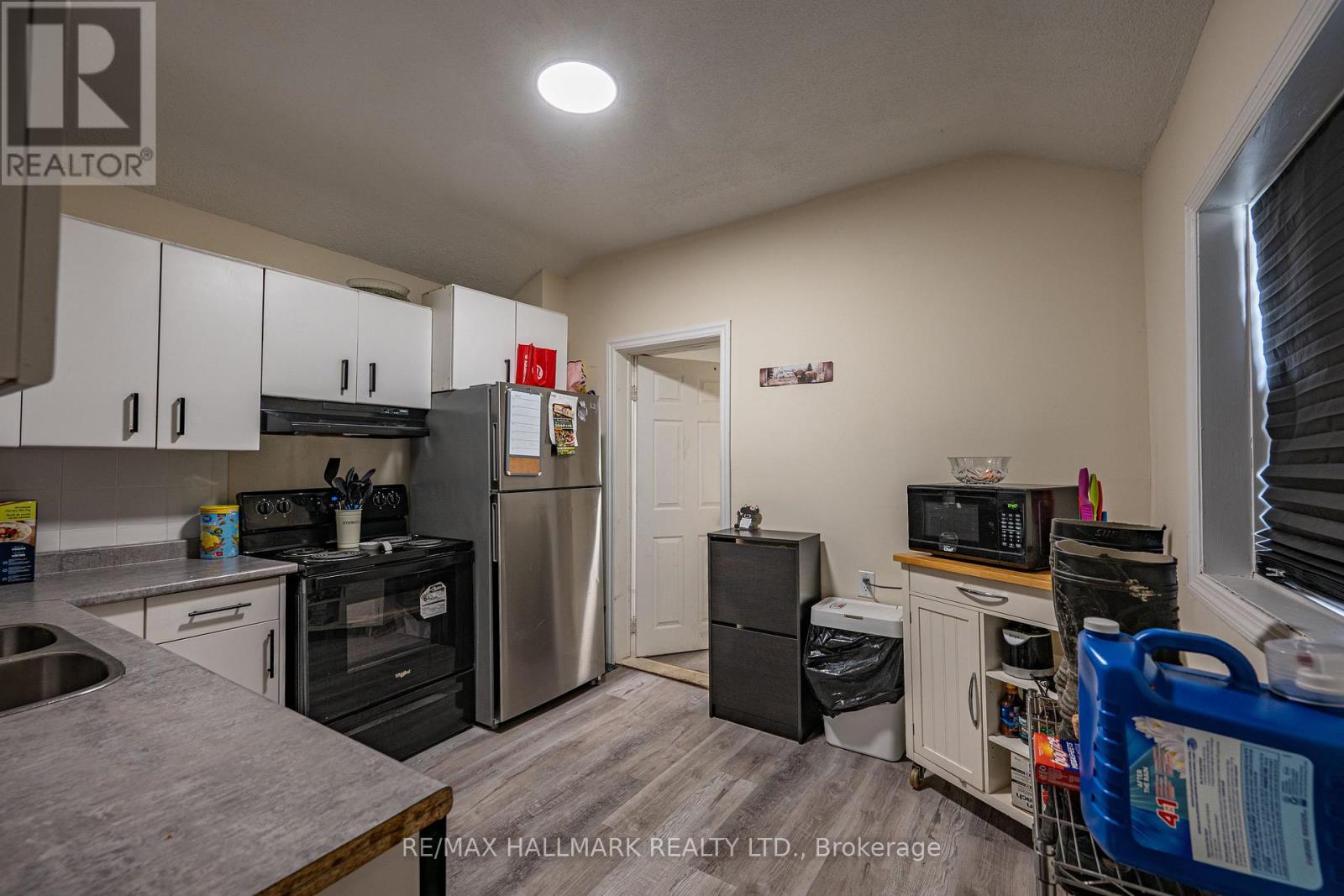 307 Grey Street — photo 7