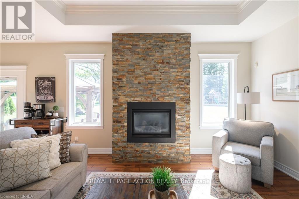 24 WINGROVE WOOD, Brantford — photo 8