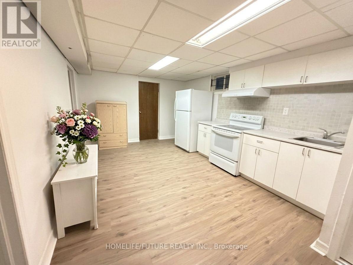 272 Kinzie Avenue, Kitchener, ON photo 24