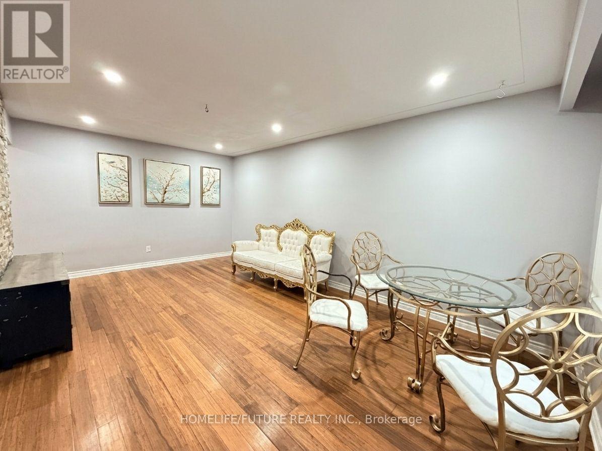 272 KINZIE AVENUE, Kitchener — photo 4
