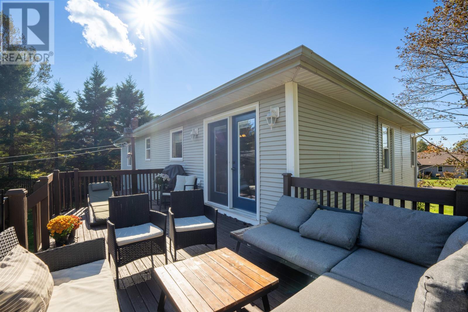 124 GREENSVIEW Drive - 11