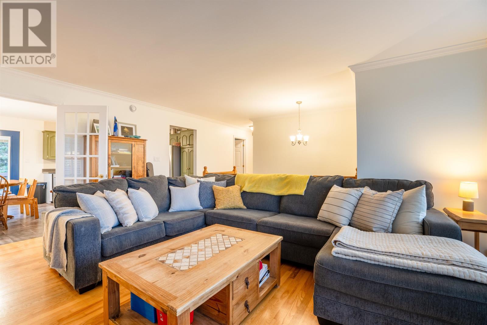 124 GREENSVIEW Drive - 24