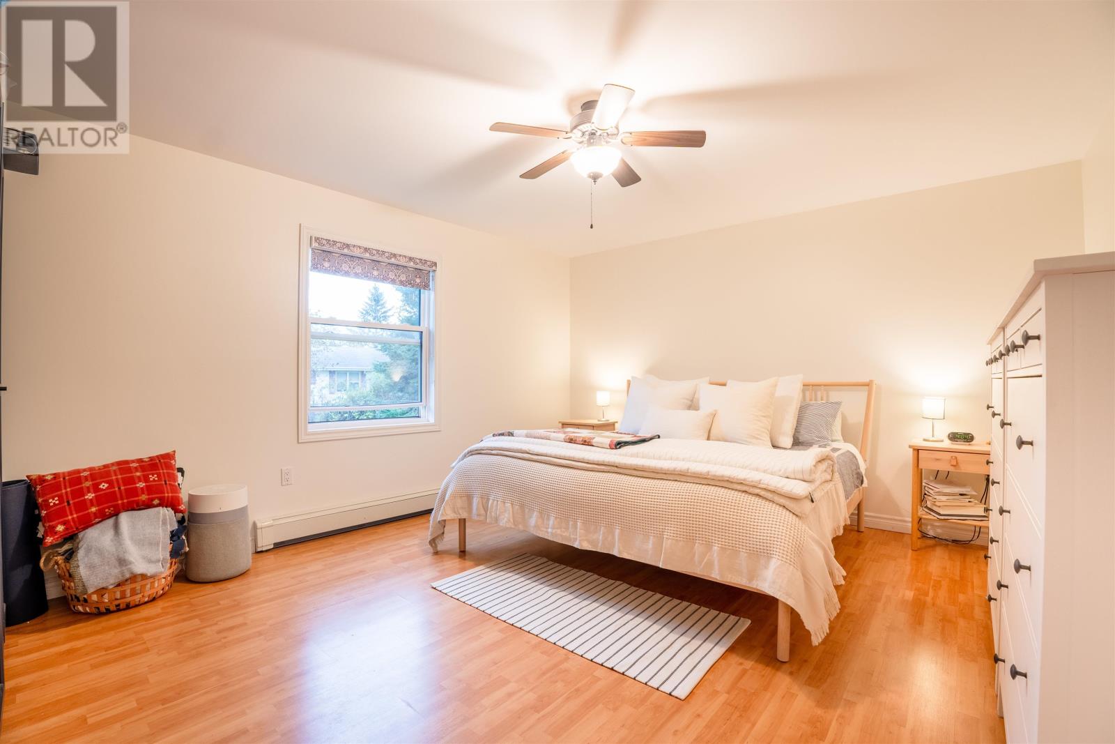 124 GREENSVIEW Drive - 27