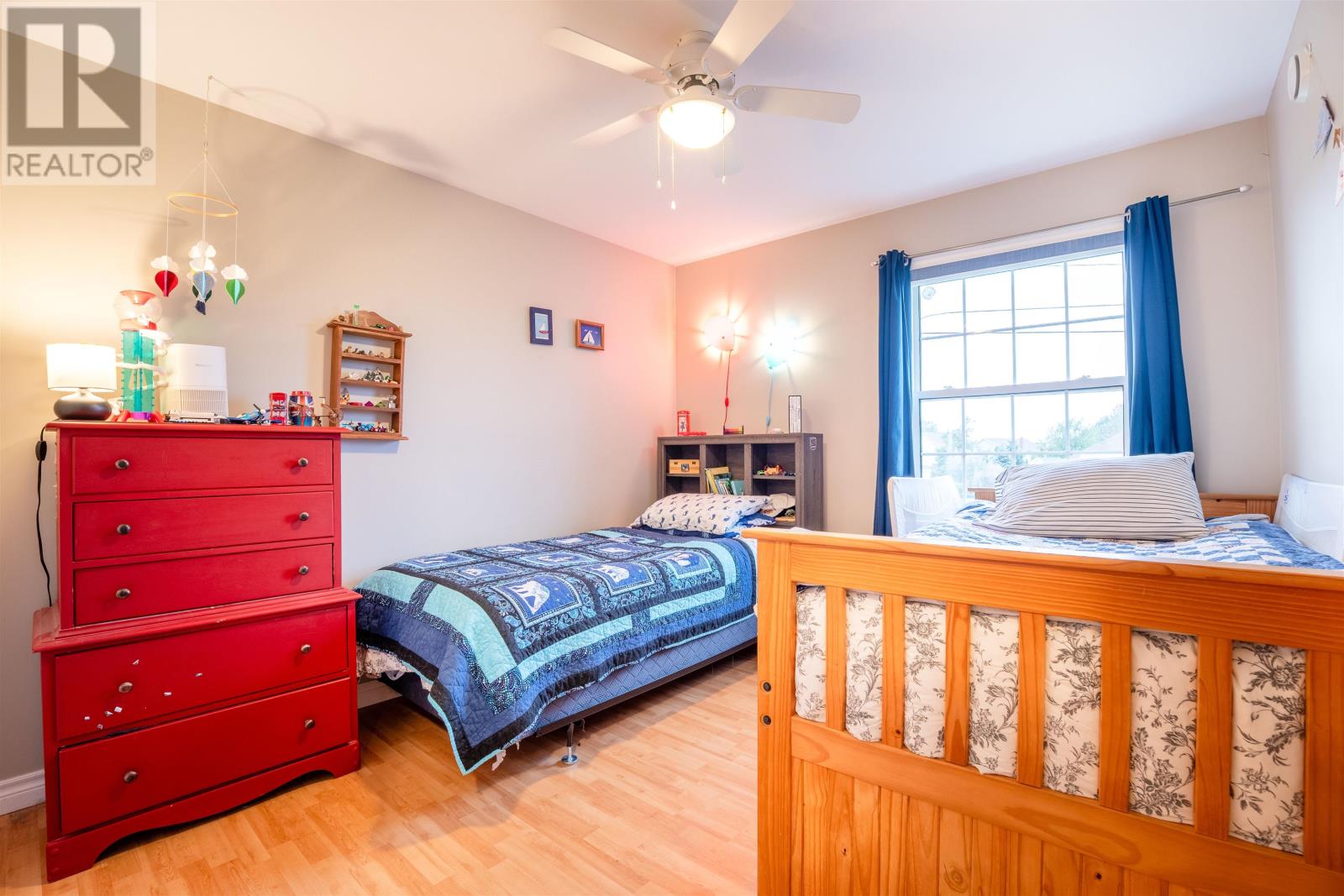 124 GREENSVIEW Drive - 32
