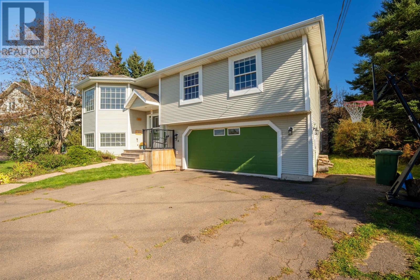 124 GREENSVIEW Drive - 7