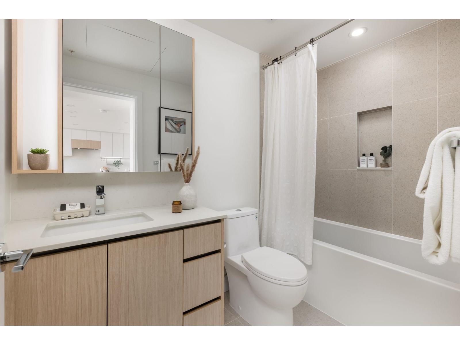Photo of 3905 13573 98A AVENUE 7