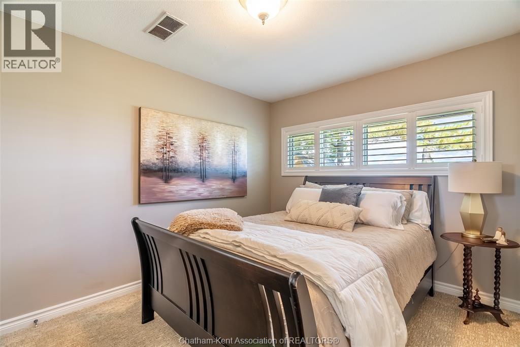 34 Briar Hill ROAD - 33