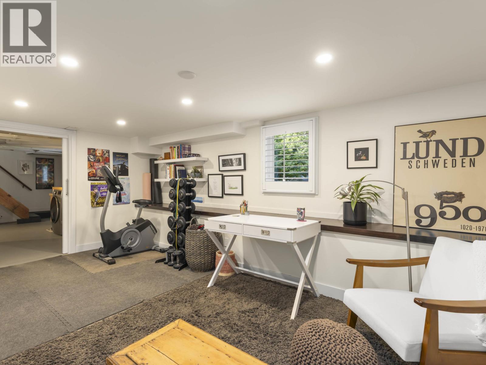 Photo of 179 N PENTICTON STREET 26