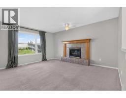 4pc Bathroom - 234 Chapalina Place Se, Calgary, AB T2X3P4 Photo 6