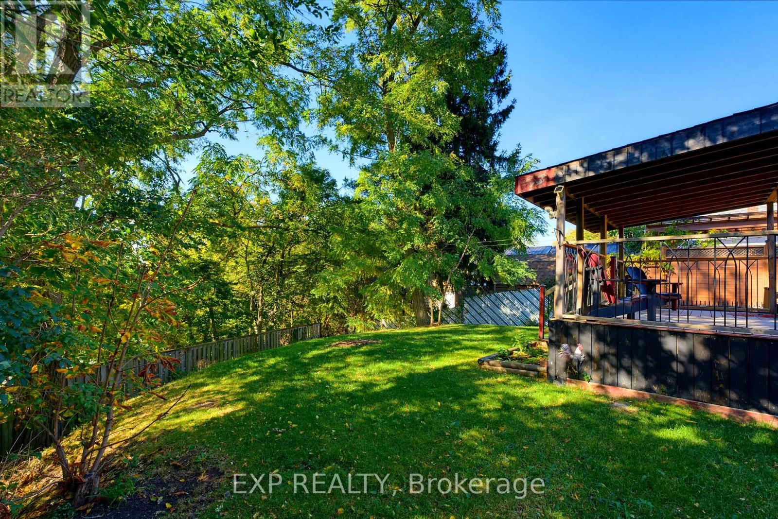 78 Terrace Hill Street, Brantford, ON photo 37
