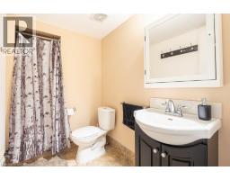 Living room - 110 Activa Avenue Unit# E33, Kitchener, ON N2E4K4 Photo 8