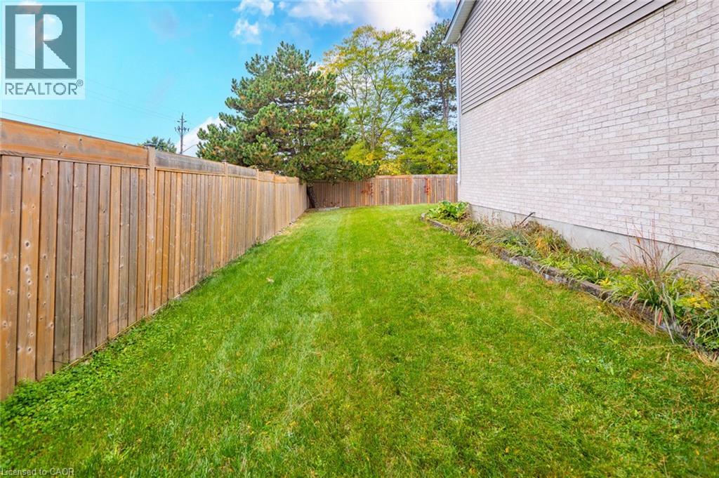2 Cindy Avenue — photo 43