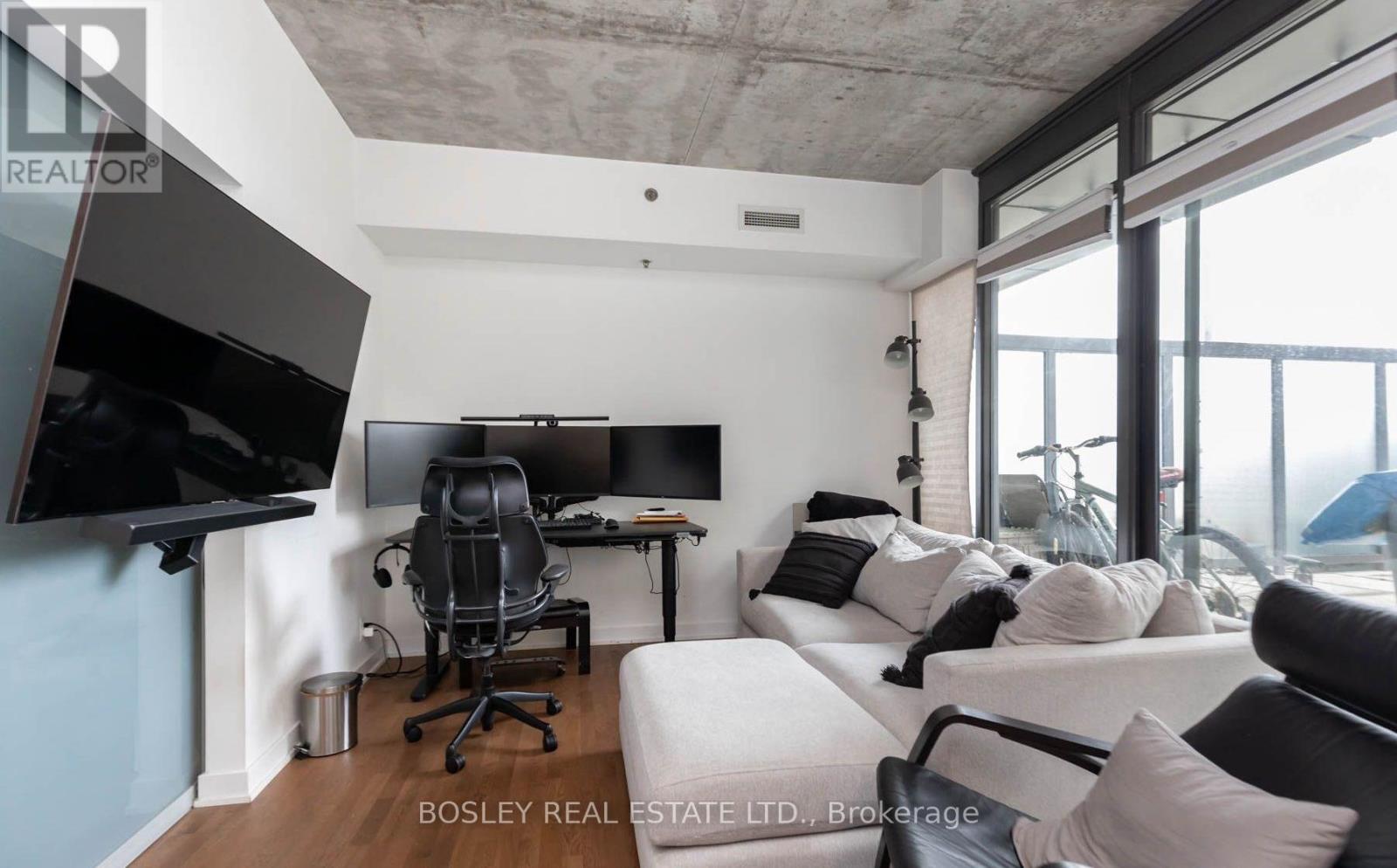 15 Beverley Street — photo 8