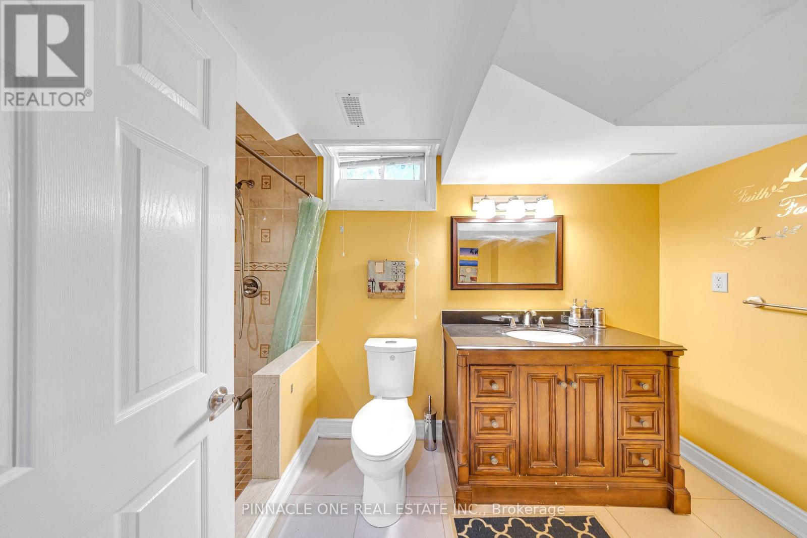 6 Dolby Crescent — photo 46