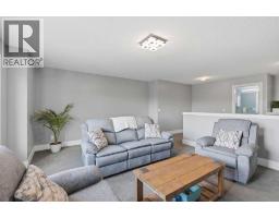 Hall - 98 Evergreen Common Sw, Calgary, AB T2Y4N7 Photo 17