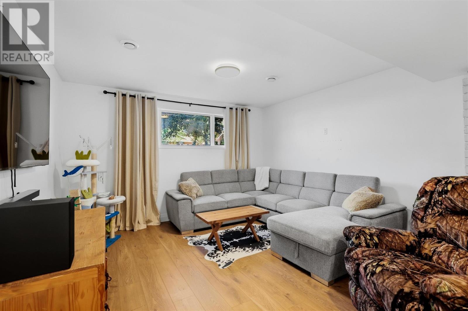 61 Bristol Pl — photo 25