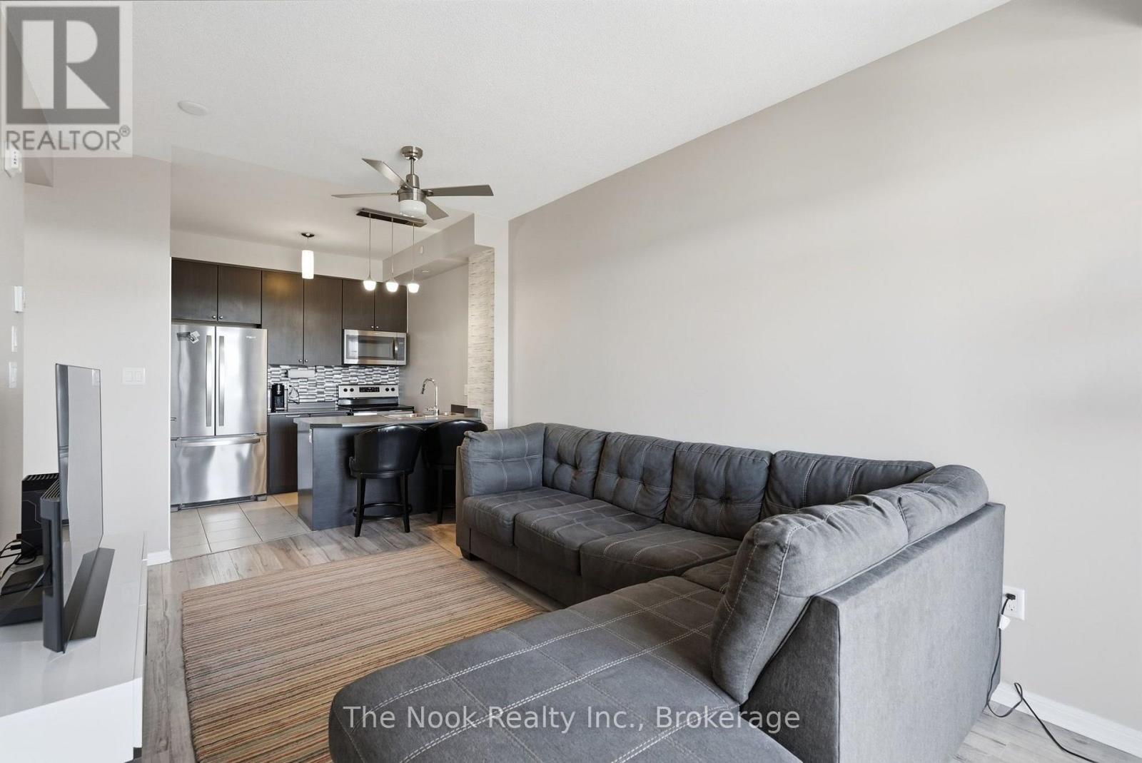 420- 84 Aspen Springs Drive, Clarington, ON photo 15