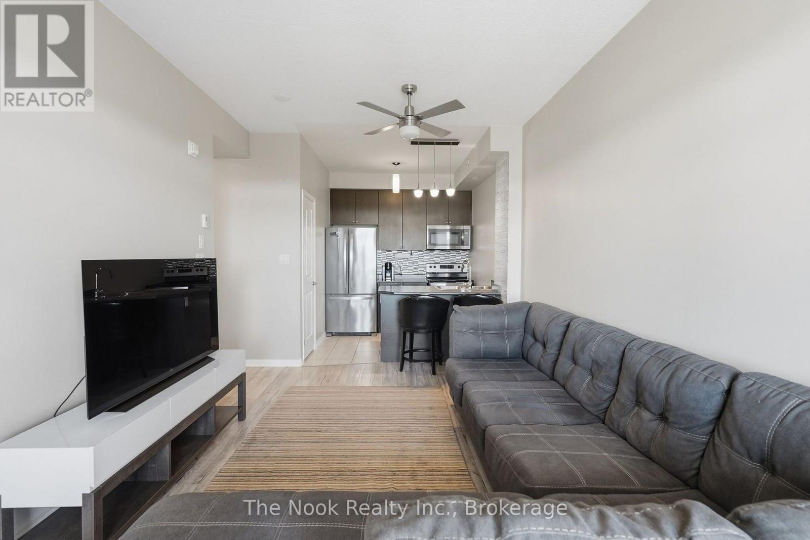 420- 84 Aspen Springs Drive, Clarington, ON photo 16