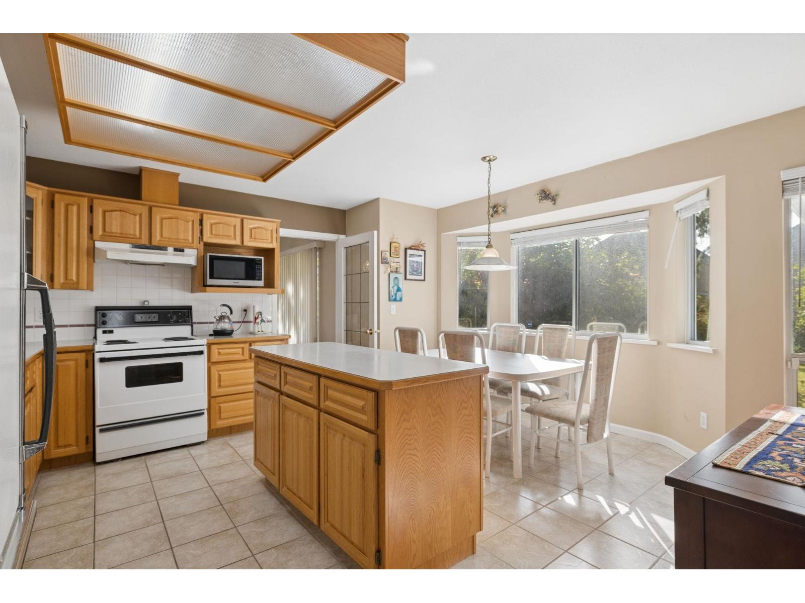 Photo of 15656 107A STREET 14