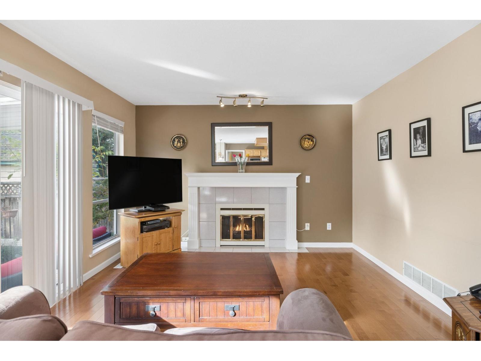 Photo of 15656 107A STREET 17