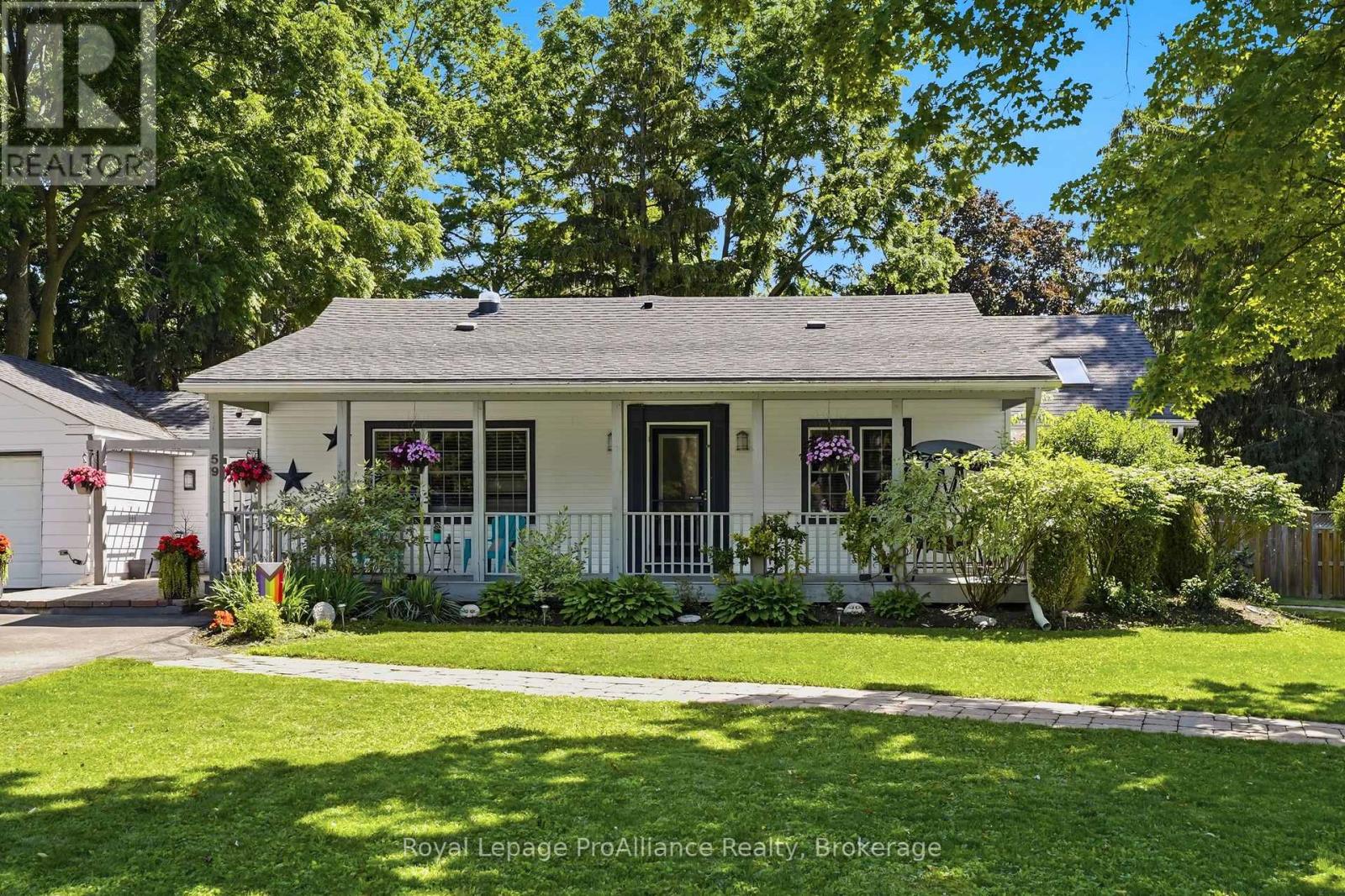59 Palmer Road, Belleville, ON photo 2