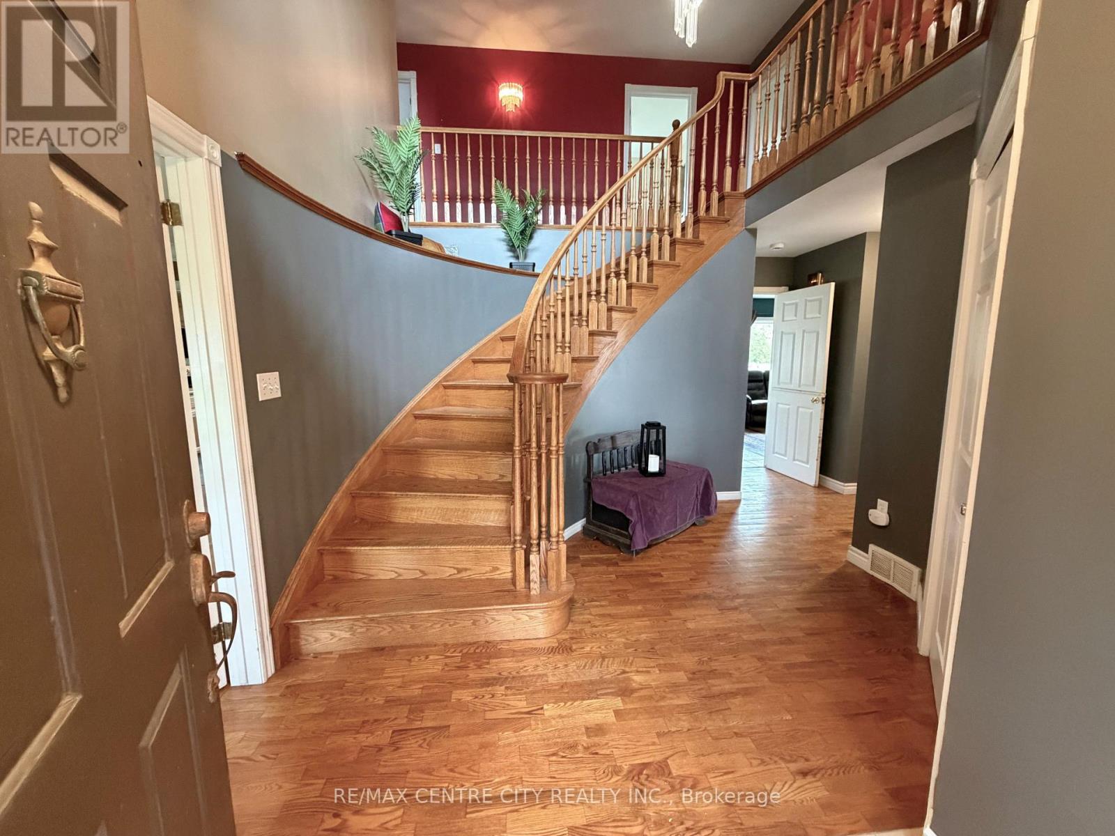7442 Fairview Road — photo 15