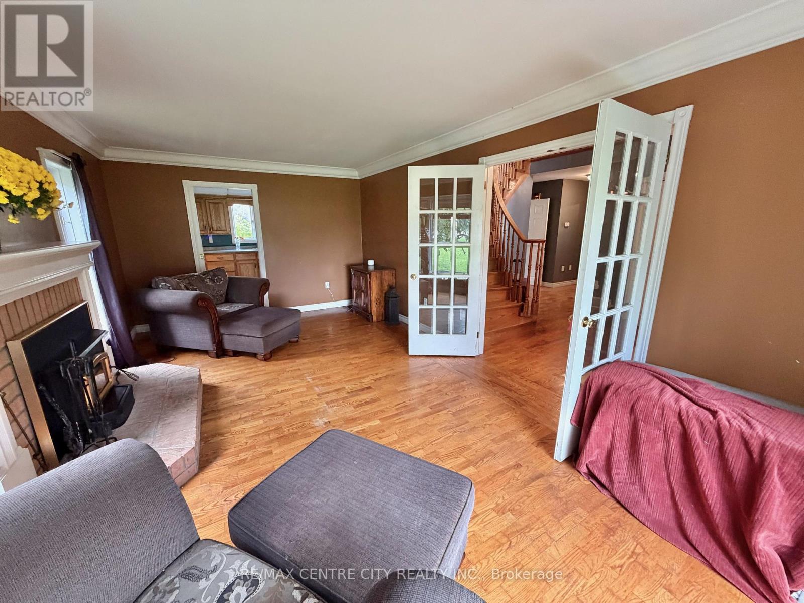 7442 Fairview Road — photo 18