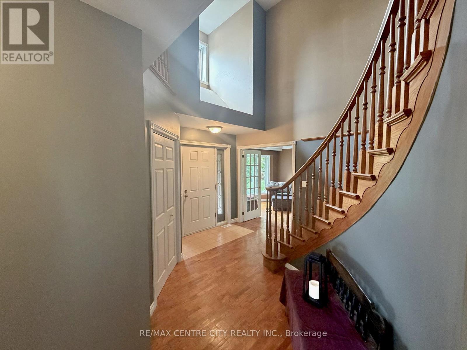 7442 Fairview Road — photo 27